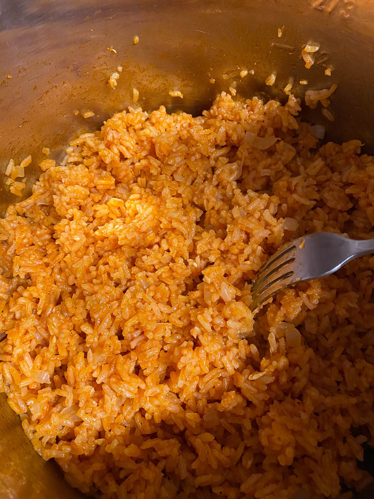 process of fluffing rice in instant pot