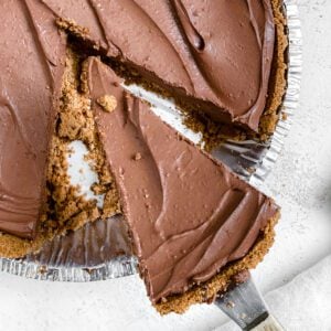 completed close up of a piece of Easy Vegan Chocolate Peanut Butter Pie