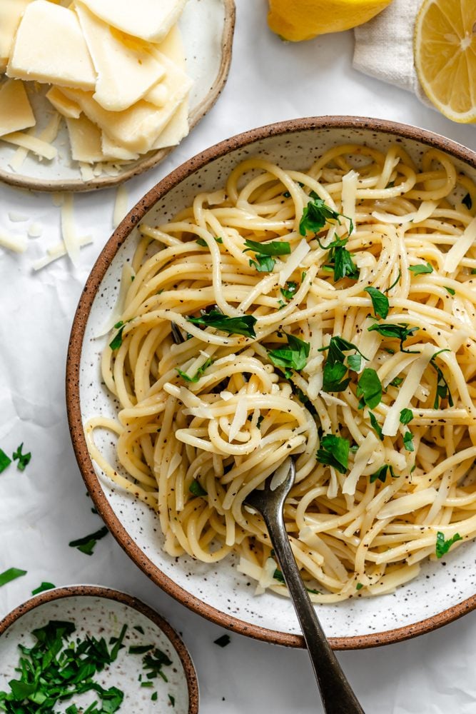completed Garlic and Lemon Pasta on a plate